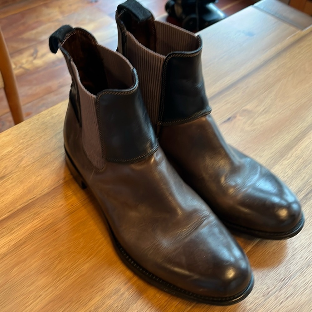 Ron White womens boots.
Size 40